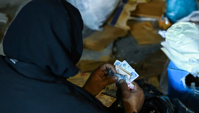 إيران ترفع الحد الأدنى للأجور أكثر من 60%