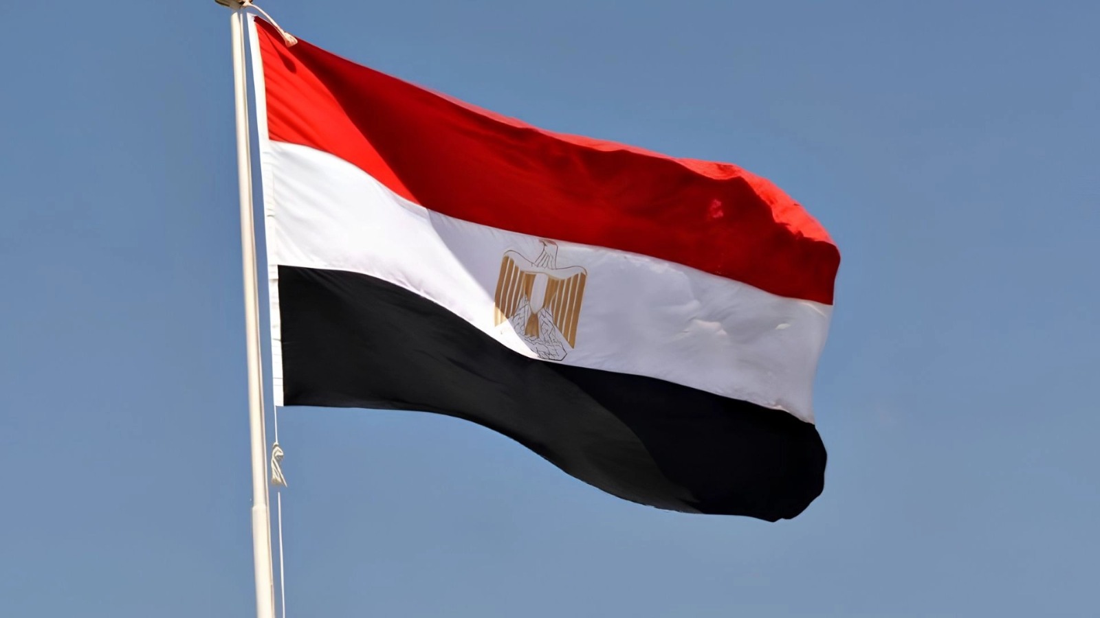 مصر تدين استهداف ناقلتي نفط إماراتيتين في هرمز