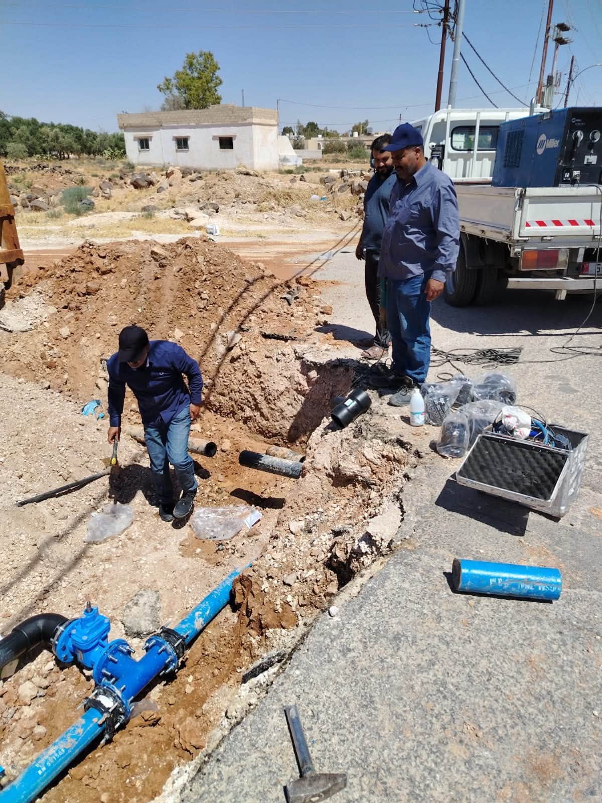 مياه البادية الشمالية تنفذ وصلات جديدة لتزويد الحي الغربي بالدفيانة