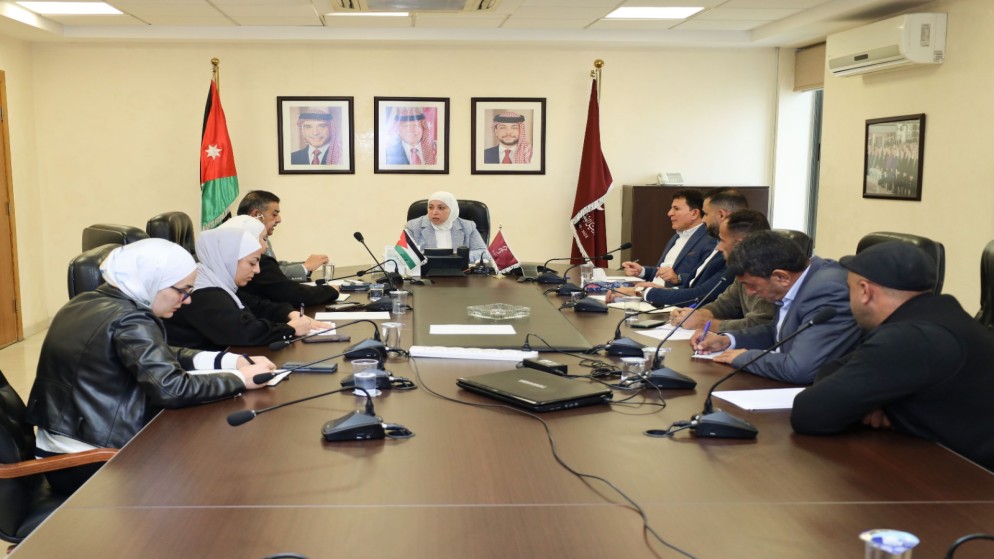 وزيرة النقل: سنتابع تنفيذ حلول متفق عليها لقطاع الشاحنات 