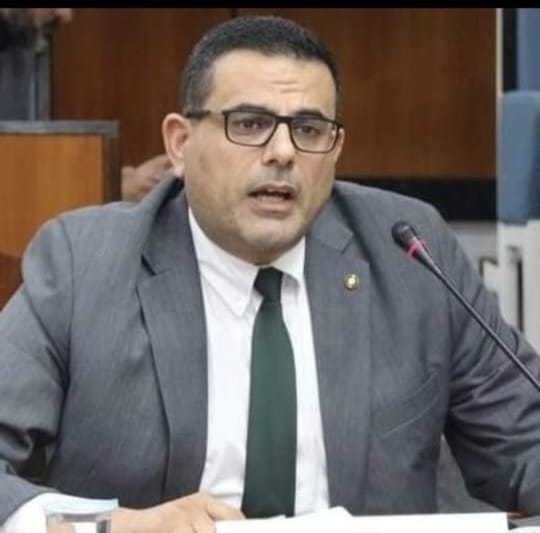 دورُ القيادةِ العُليا في المؤسّساتِ ..  التّخطيطُ الاستراتيجيّ أمِ التّواجدُ الميداني؟