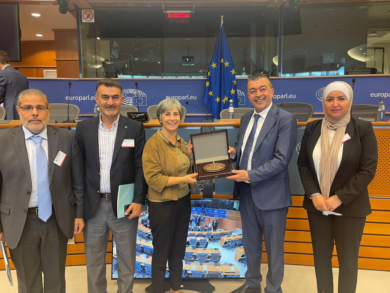 Image:وفد نيابي يلتقي مسؤولة العلاقات الخارجية مع دول الشرق الأدنى بالاتحاد الأوروبي