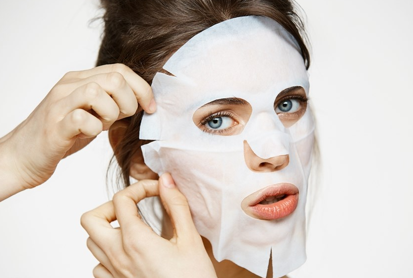 روتين البشرة في رمضان ..  هل يجب التوقف مؤقتاً عن العناية المعتادة؟