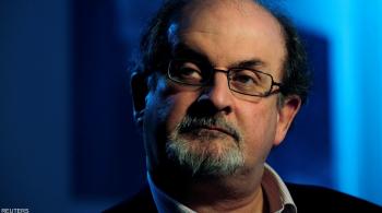 قبل أسبوعين من الهجوم عليه ..  سلمان رشدي كشف ما يقلقه