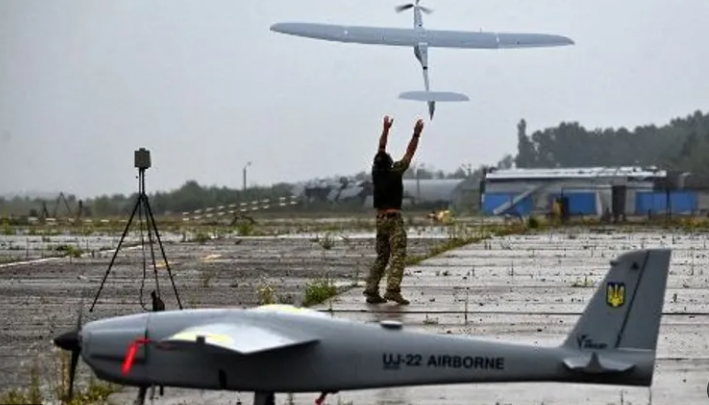 روسيا: فرض حظر على حركة الطيران في مطارات موسكو الدولية