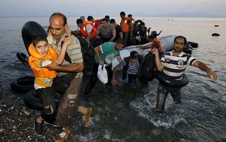 غرق زورق مهاجرين في بحر ايجة