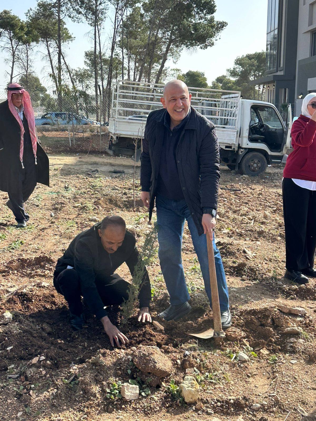 العدوان: 358 ألف دينار ديون البلدية والمباشرة بالصرف الصحي قريباً