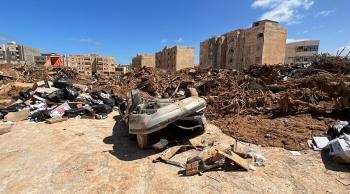 قلة فرق الإنقاذ تعرقل عمليات الإغاثة في ليبيا