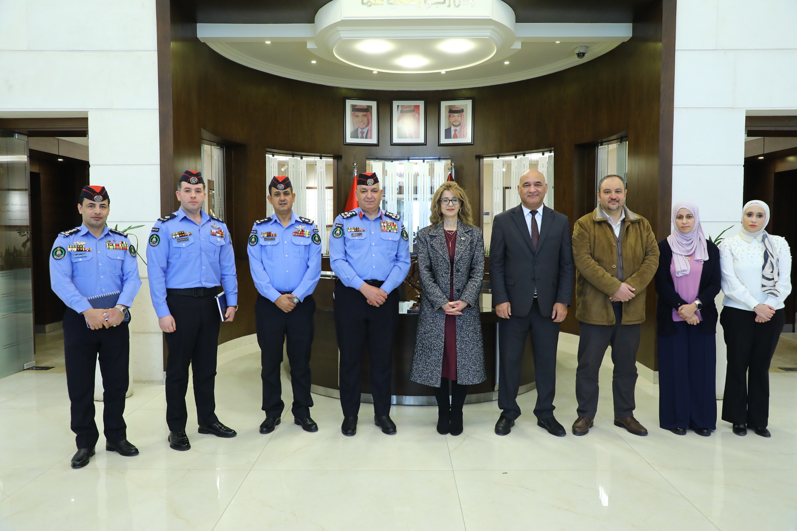 الشرق الأوسط تستقبل آمر أكاديمية الشرطة الملكية لبحث توظيف تطبيقات الذكاء الاصطناعي في التدريب والعمل الأمني