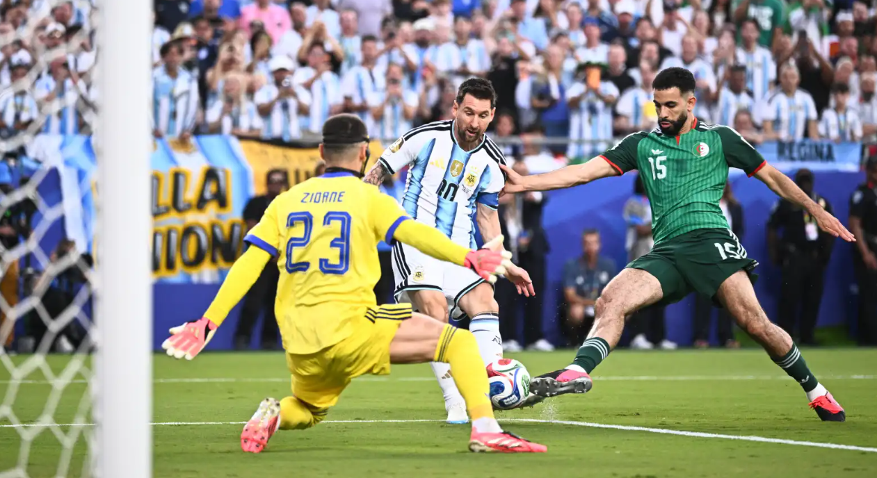 لماذا اجتاحت الأحذية الوردية ملاعب كأس العالم 2026؟