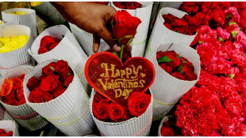 14 شباط ..  ما قصة عيد الحب؟