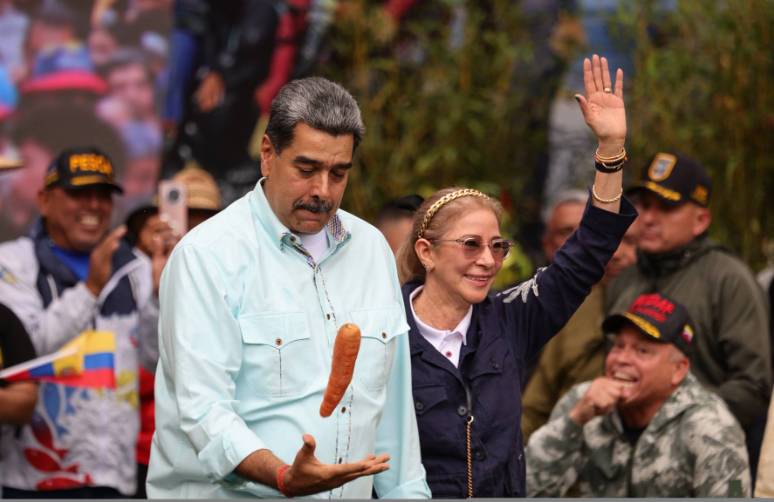 زعيمة المعارضة الفنزويلية: مادورو سيغادر السلطة باتفاق أو بدون 