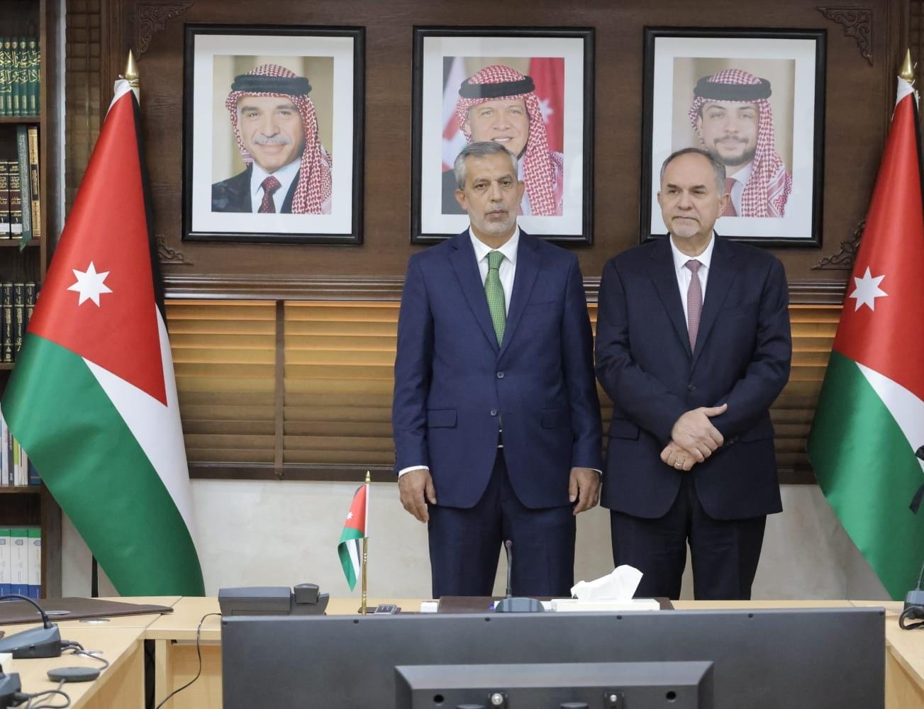 54 محاميا يؤدون اليمين القانونية أمام وزير العدل