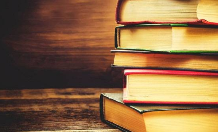 في اليوم الوطني للقراءة: أكاديميون ومثقفون يؤكدون أن القراءة أهم مفاتيح التقدم والتحضر