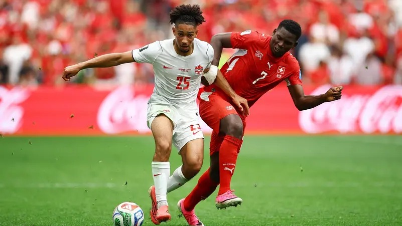 سويسرا وكندا تتأهلان إلى دور الـ32 في كأس العالم