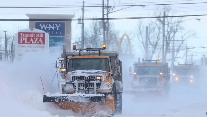 طوارئ في نيويورك وولايات أمريكية أخرى بسبب عاصفة ثلجية