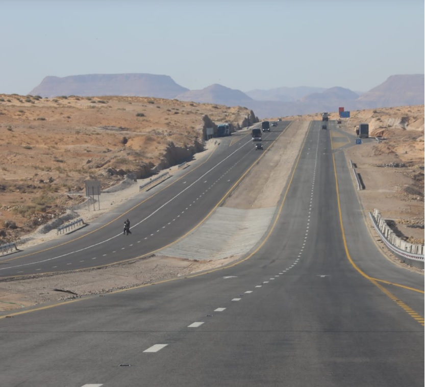 الأشغال: انتهاء إعادة تأهيل طريق رأس النقب حتى الحميمة قريبا 