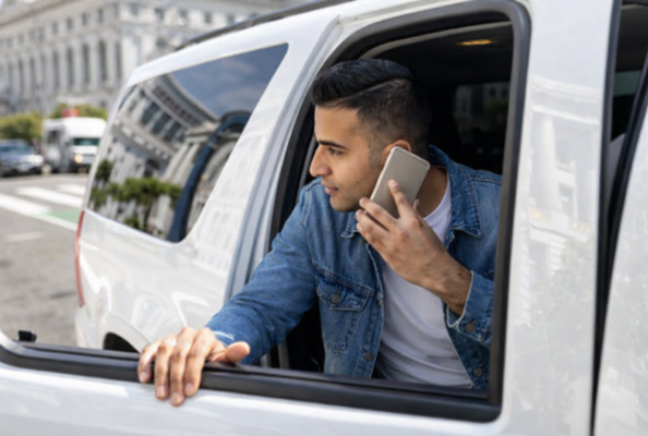 لماذا تزداد شعبية خدمات تأجير السيارات في منطقة الخليج