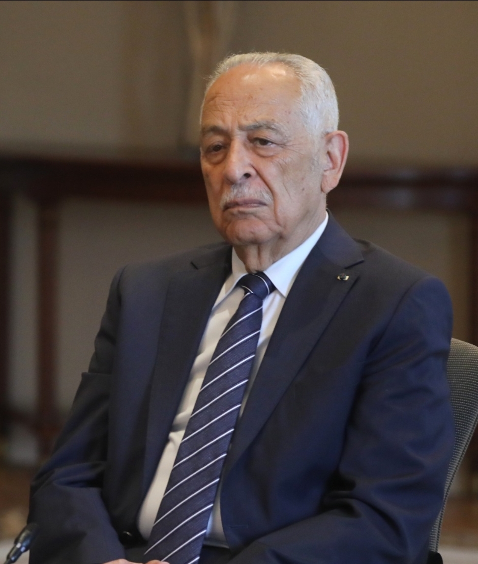 مندوبا عن الملك وولي العهد ..  العيسوي يعزي عشيرة الزيادات العبادي