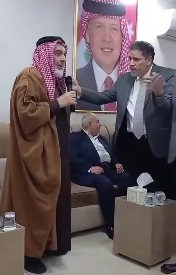 من هو الذي تصدى للشيخ العتوم بشأن زيارة السفير الامريكي ؟