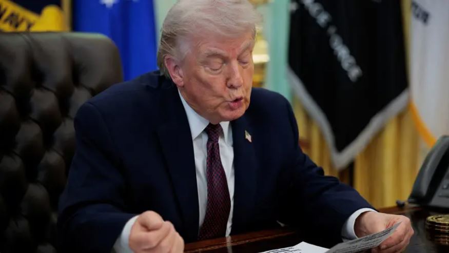 ترامب يمهل إيران 48 ساعة: قبل أن يحل عليكم الجحيم