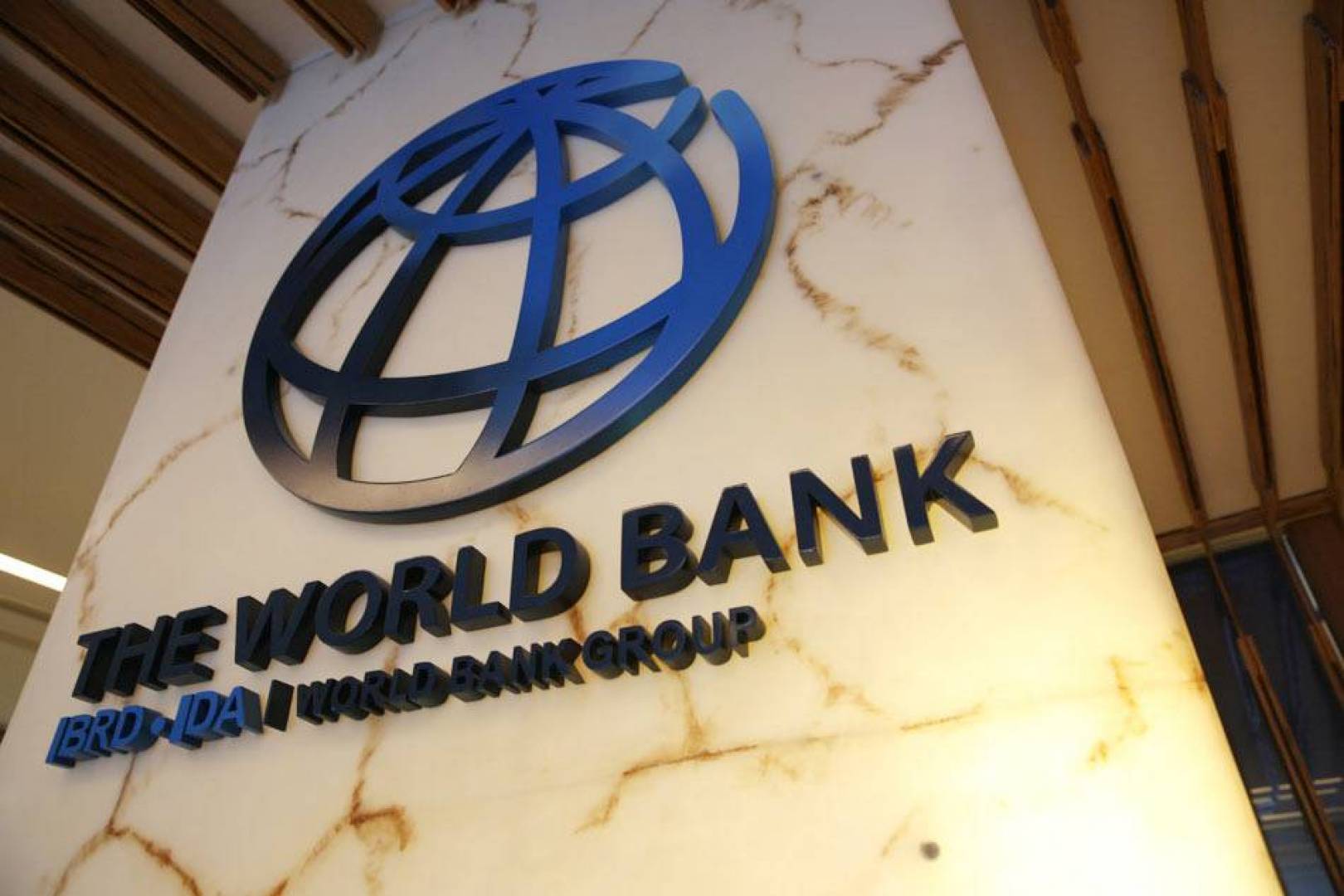 البنك الدولي: تزايد خطر الانهيار المالي للسلطة الفلسطينية