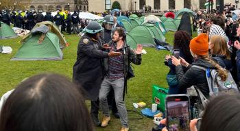 شرطة نيويورك تقتحم جامعة كولومبيا وتعتقل مجموعة من المعتصمين 