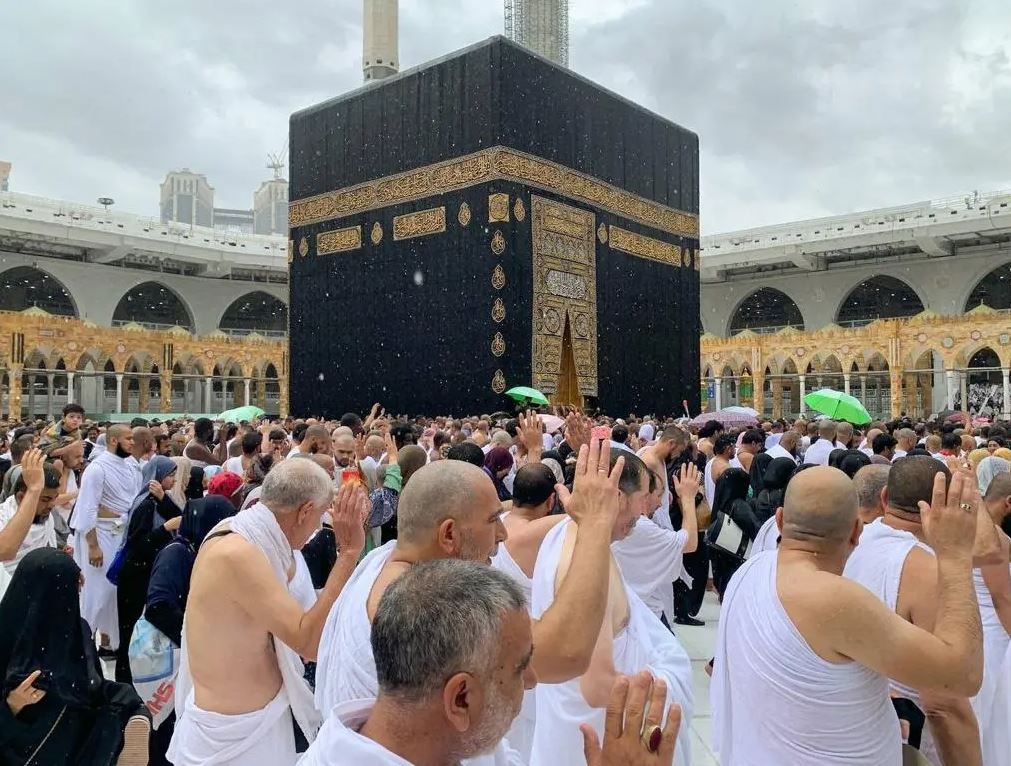 الأردنيون يقبلون على العمرة في رمضان ..  وارتفاع أسعار الرحلات 5%