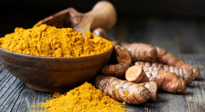ليست مجرد توابل ..  إضافات بسيطة تجعل الكركم أكثر فاعلية بعشرات المرات
