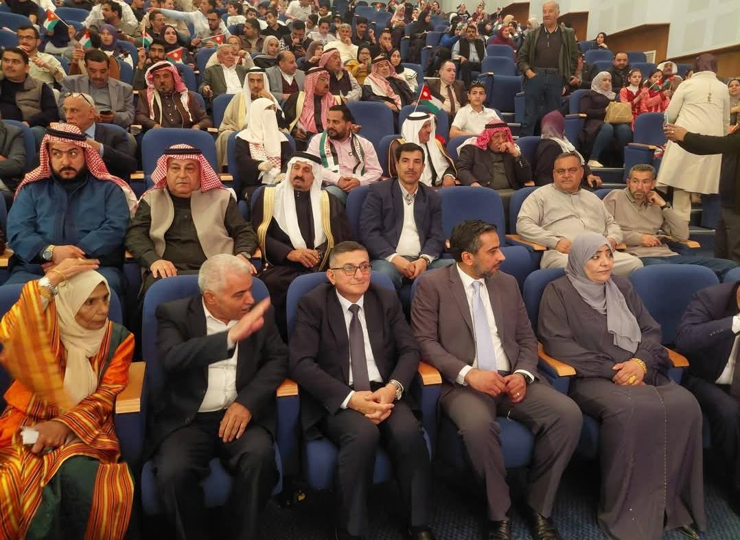 احتفالية وطنية بيوم العلم في معان 