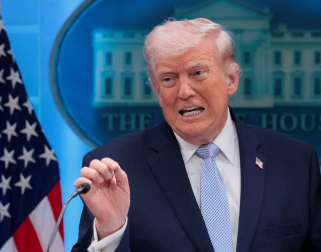 ترامب: بدأنا عملية فتح مضيق هرمز 