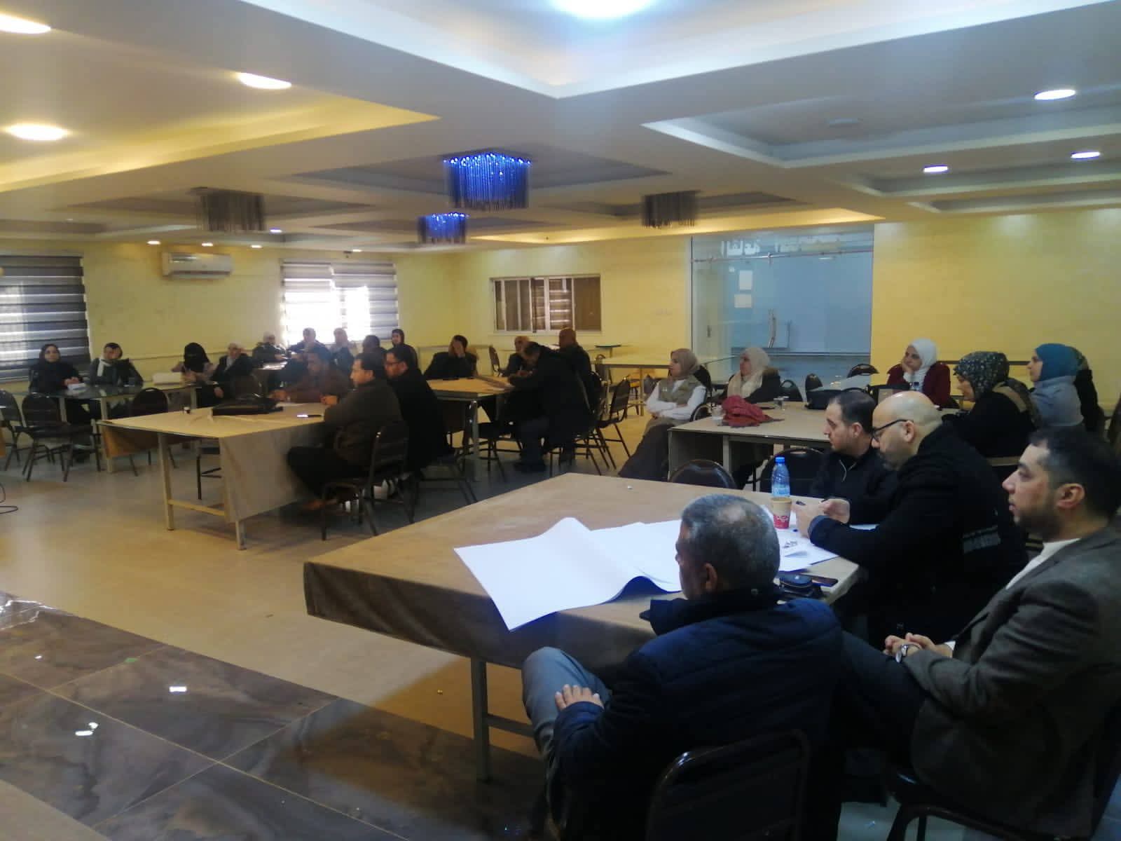 الشطناوي تتابع مجتمع تعلم حول تحليل فقرات الاختبارات التحصيلية