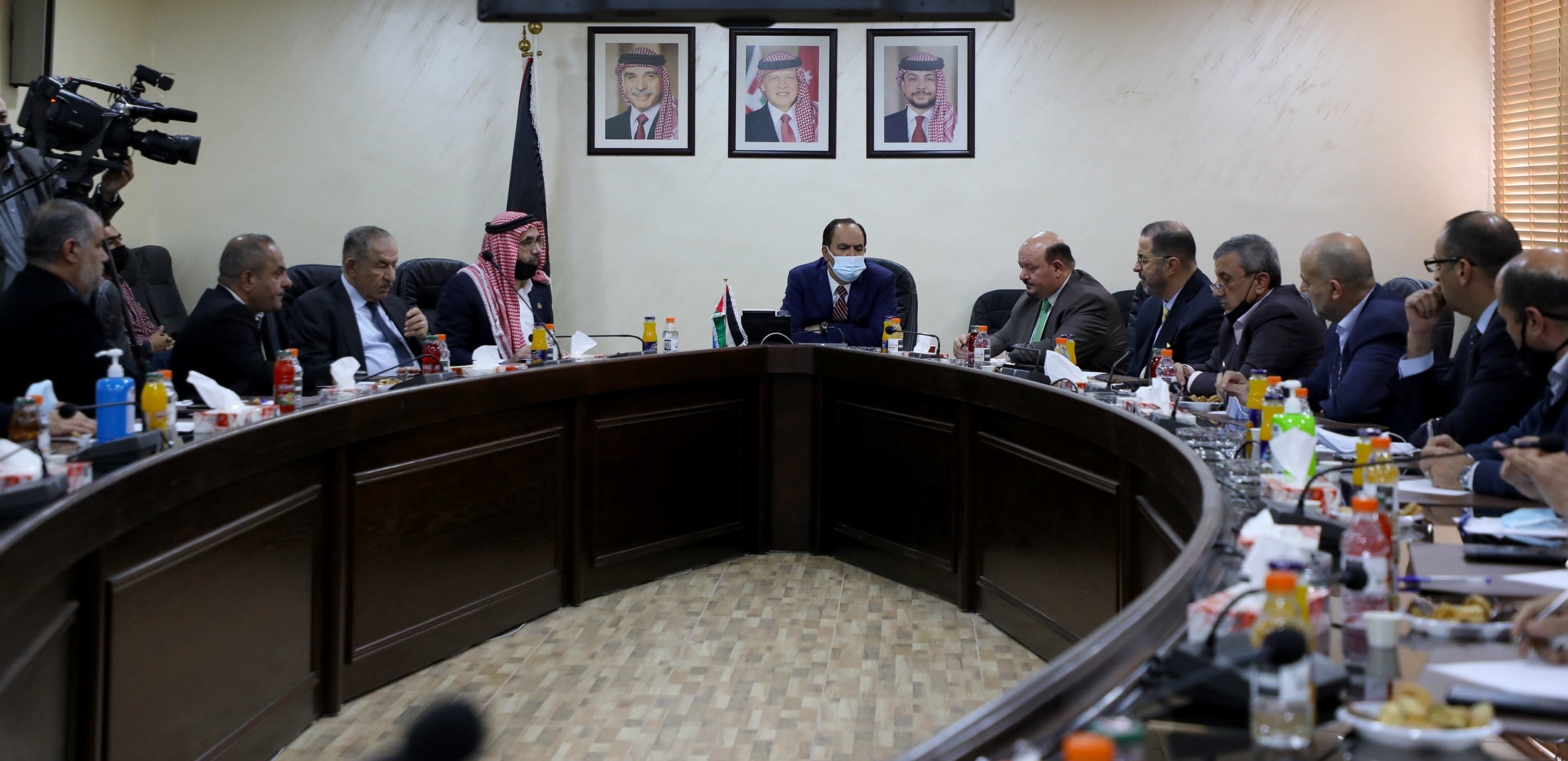 مالية الأعيان تطلع على مراحل إعداد الموازنة العامة