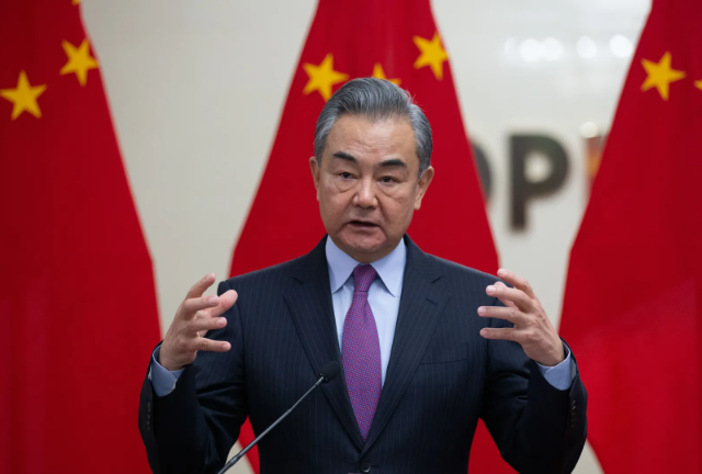 وزير الخارجية الصيني يزور الأردن الشهر المقبل 