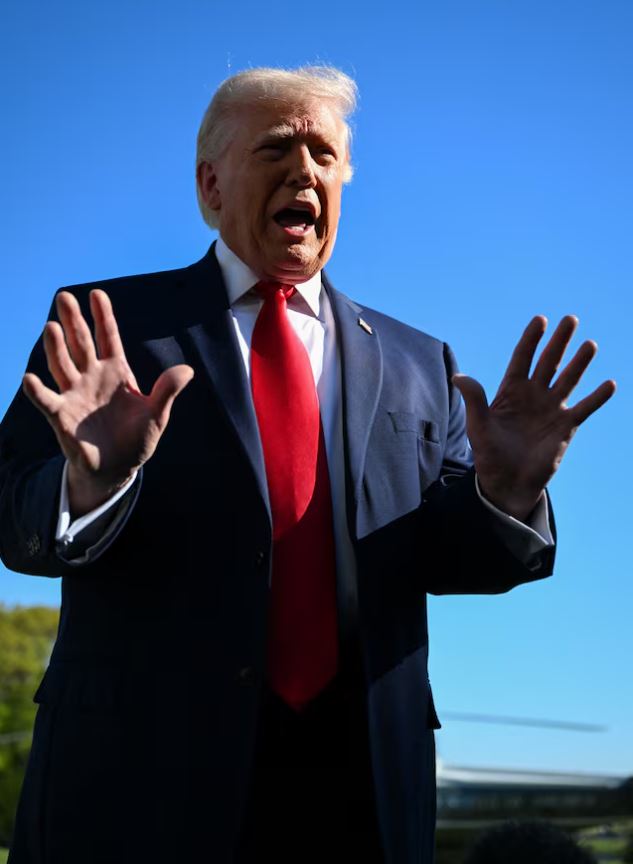 ترامب: سنبدأ إغلاق مضيق هرمز