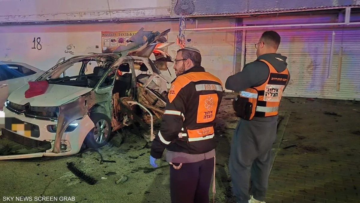 مقتل إسرائيلي وإصابة اثنين بانفجار سيارة قرب حيفا