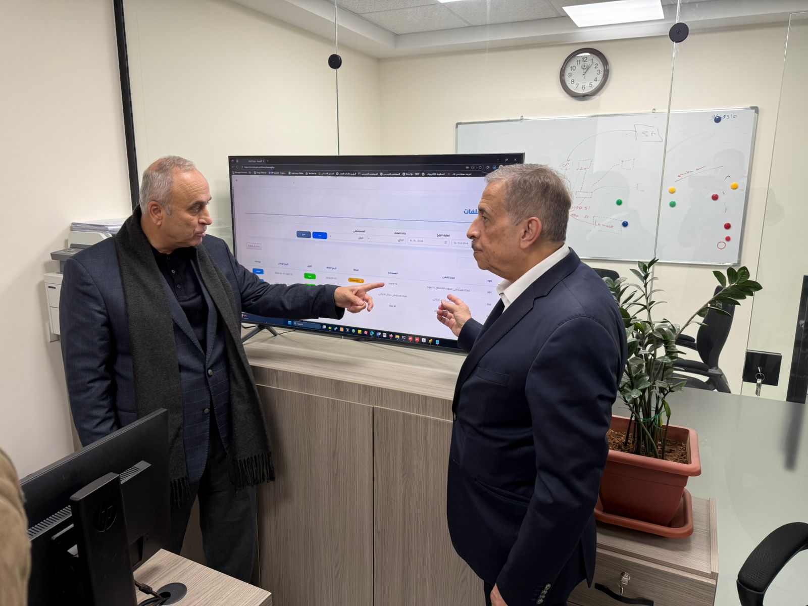 الدخل والمبيعات تبدأ بربط المستشفيات بنظام متابعة القطاع الطبي 