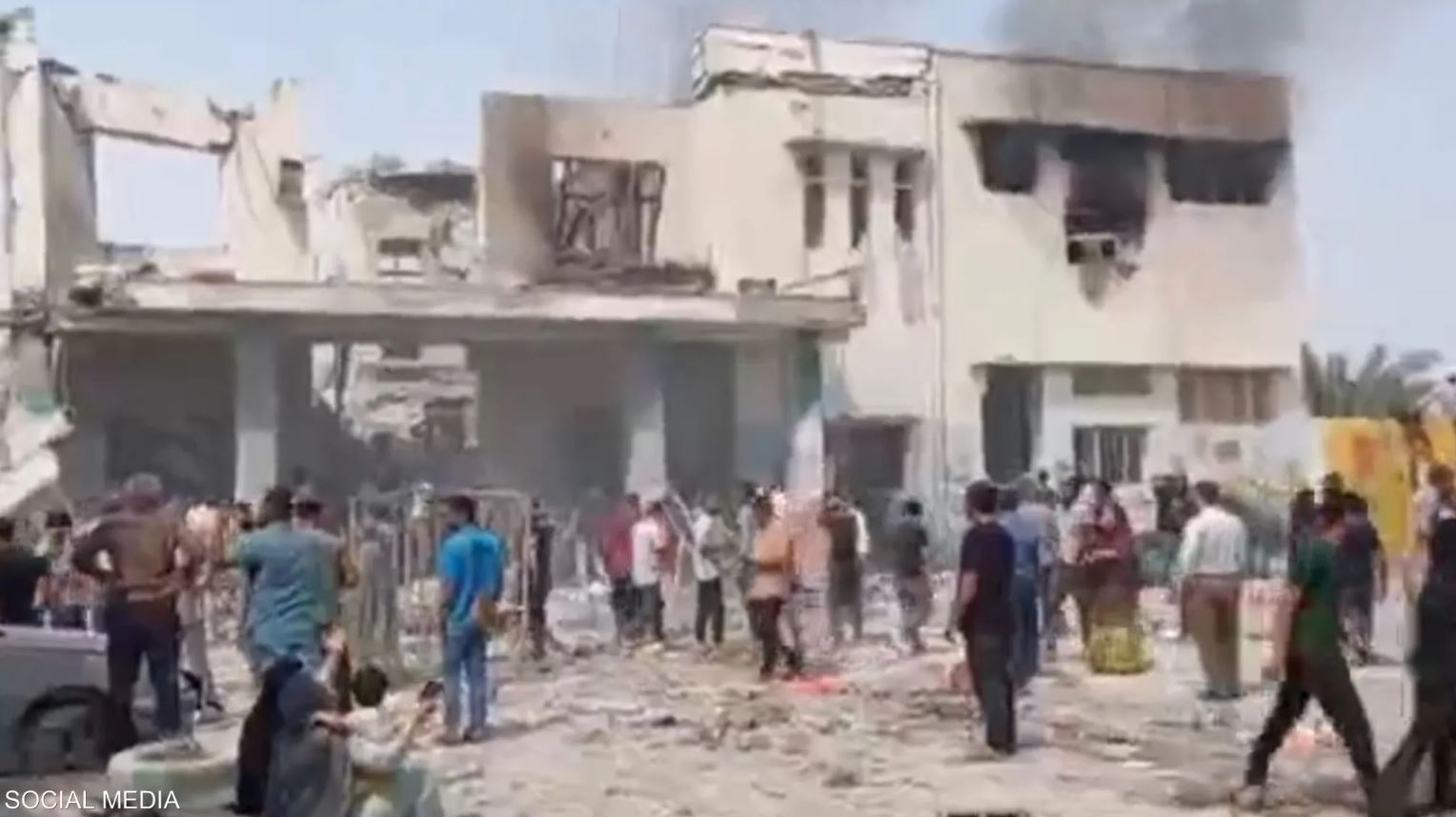 مقتل 40 طالبة في قصف مدرسة ابتدائية جنوبي إيران