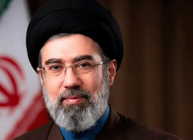 بوتين: مجتبى خامنئي سيوحد الشعب ويواصل عمل والده