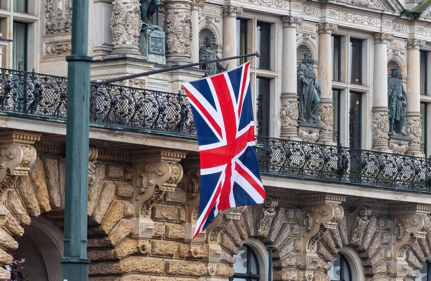 بريطانيا تفرض قيوداً على تأشيرات مواطني أربع دول