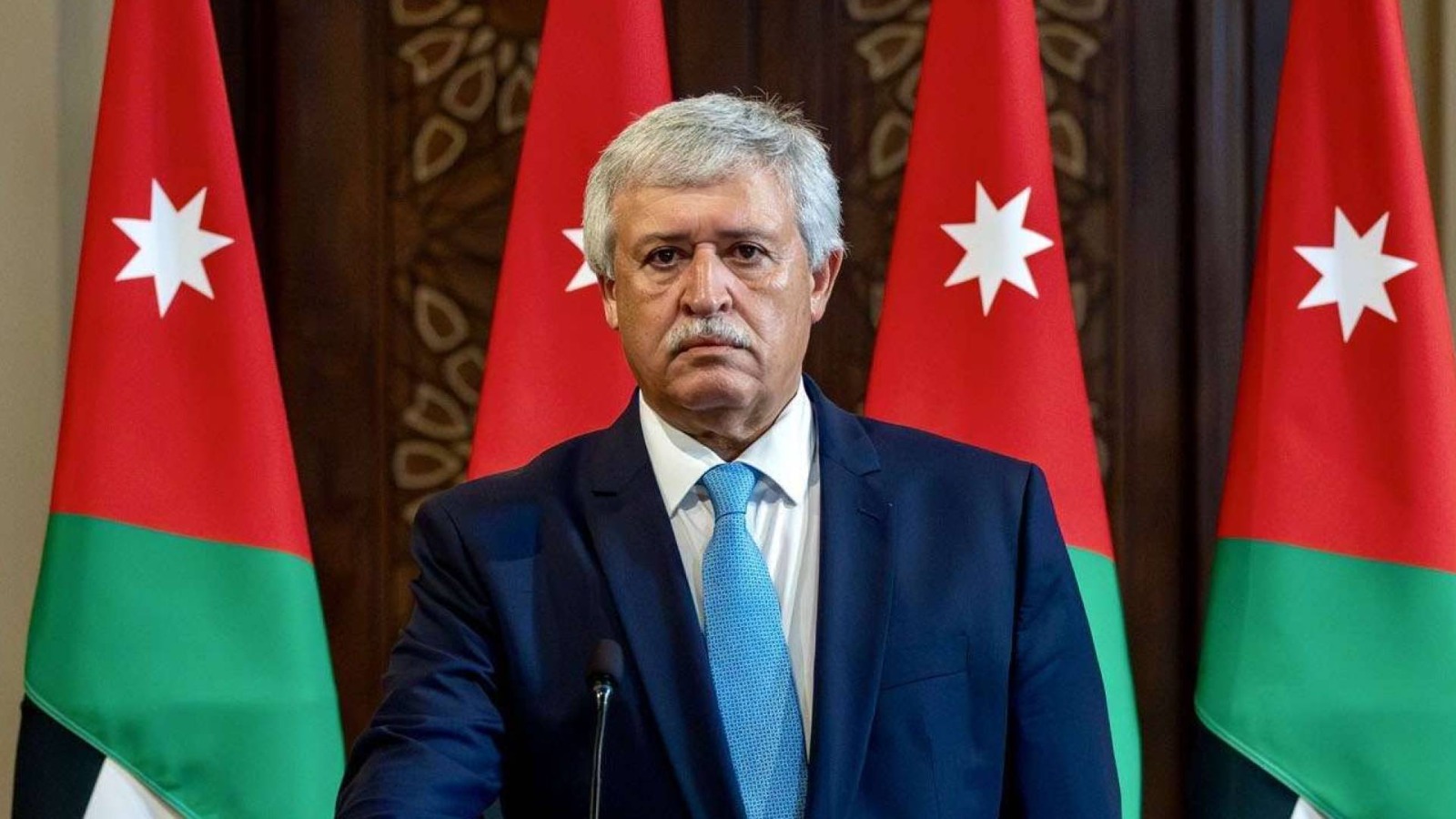 رئيس الوزراء يكلف وزير النقل نضال القطامين بإدارة وزارة العمل