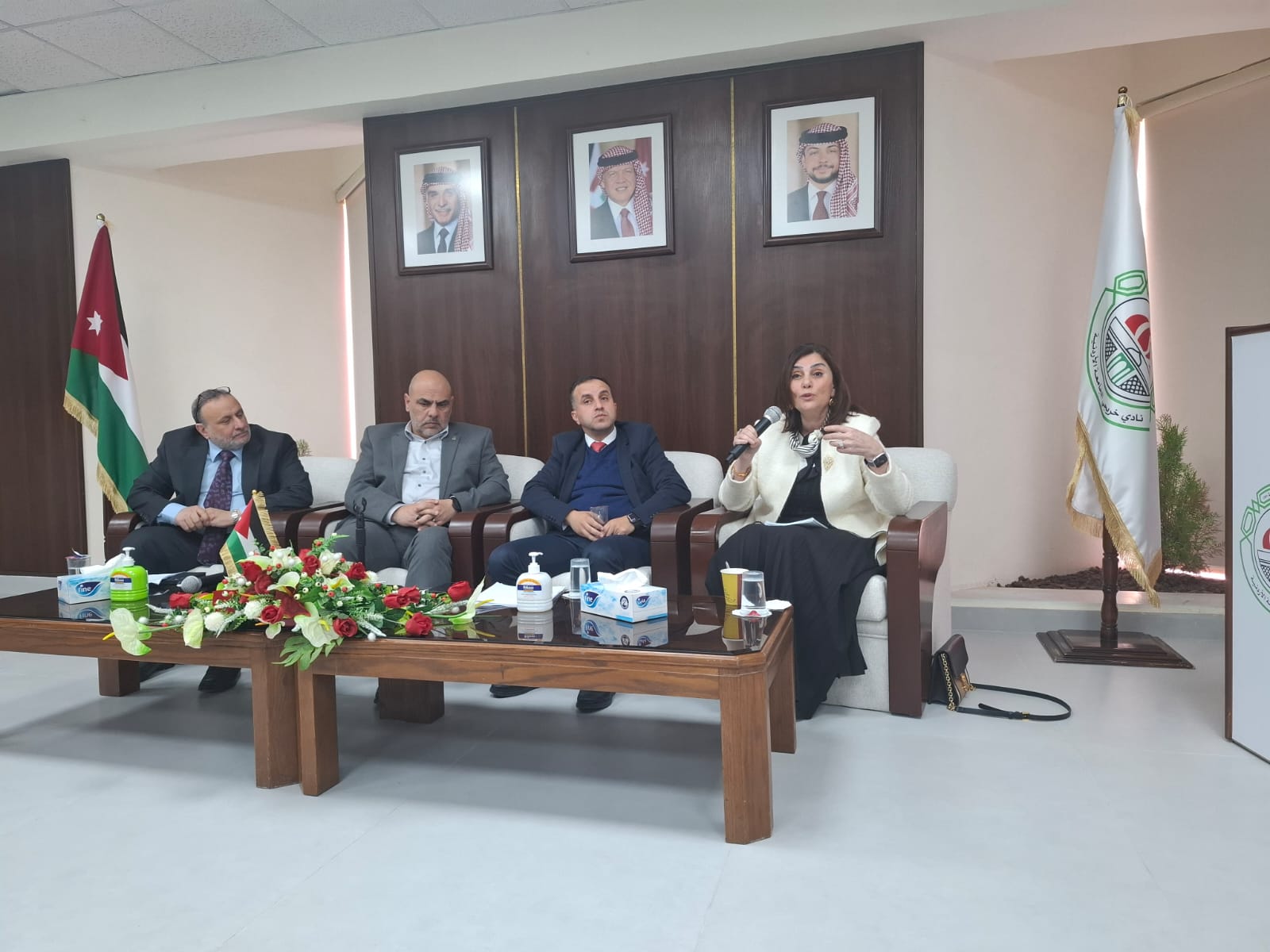 ندوة تناقش دور الذكاء الاصطناعي في البحث العلمي