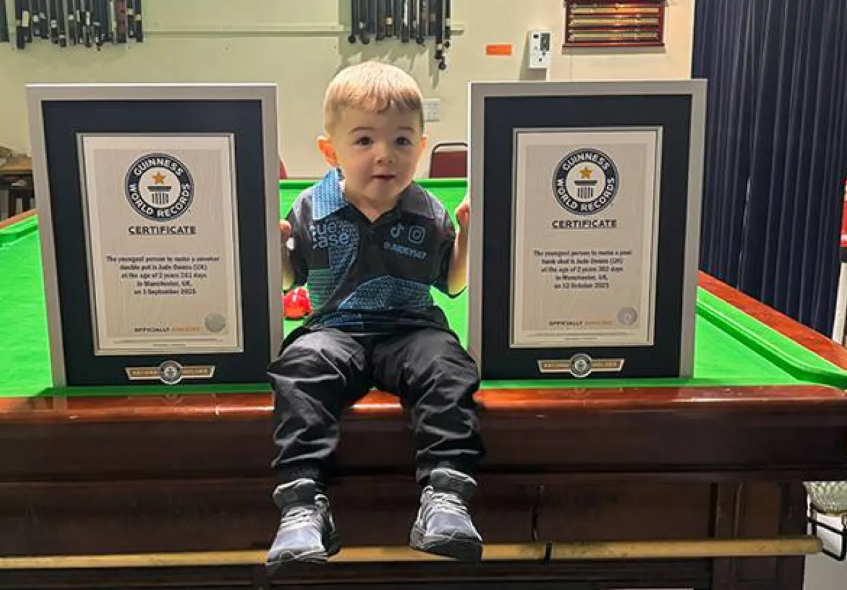 أصغر لاعب في التاريخ ..  طفل يكتب اسمه في موسوعة «غينيس»