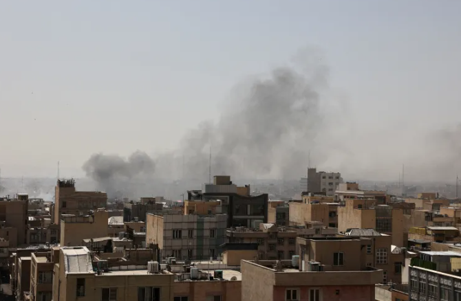 اليوم الـ18 للحرب: استمرار القصف على إيران وتعزيزات إسرائيلية في لبنان 