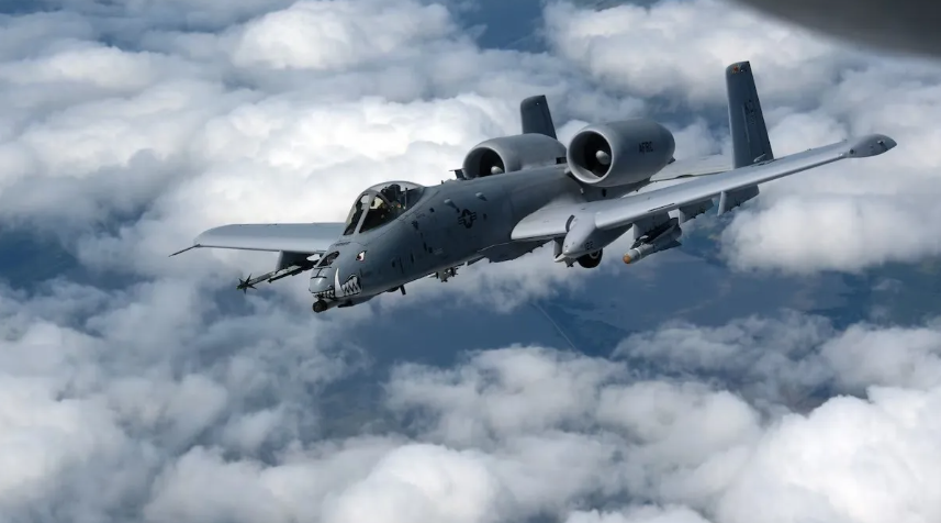 نيويورك تايمز: تحطم مقاتلة أمريكية طراز إيه 10 قرب هرمز