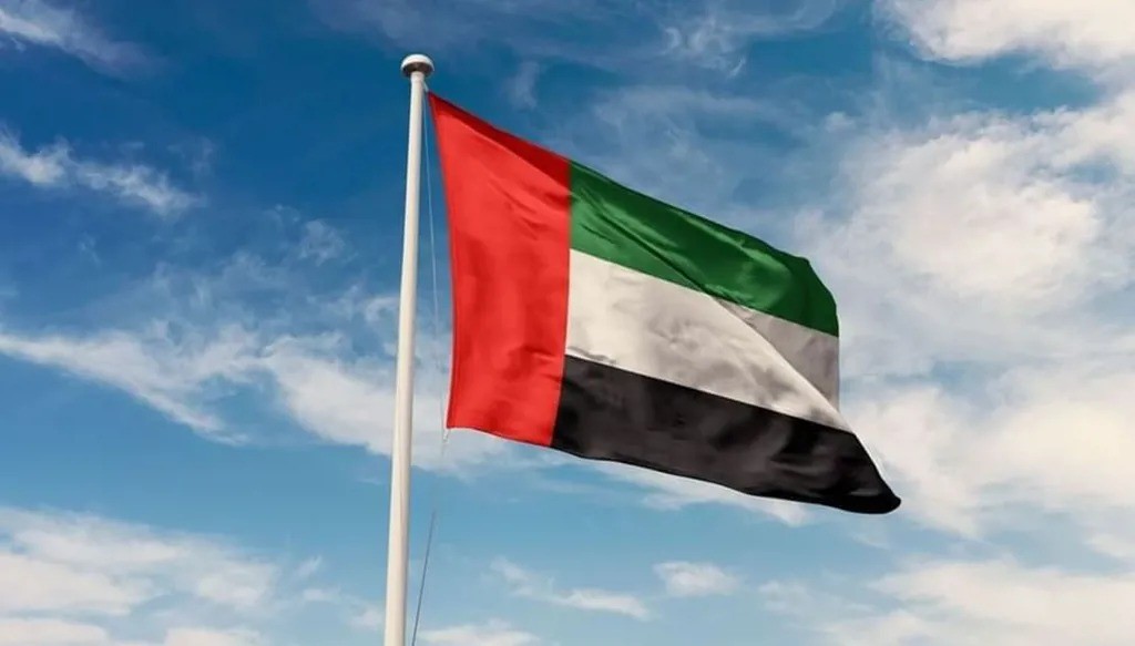 الإمارات تدين هجمات الحوثي على مطار الملك خالد بالرياض