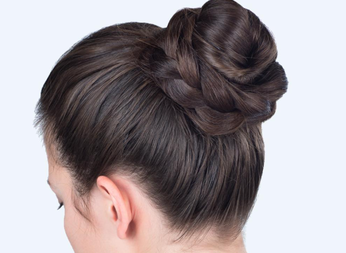 تألقي بتسريحة الكعكة في عيد الفطر 2026 ..  صيحة أنيقة مستوحاة من عروض الأزياء 