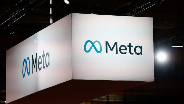 قرار مفاجئ لميتا: منع وصول المراهقين لشخصيات الذكاء الاصطناعي حول العالم