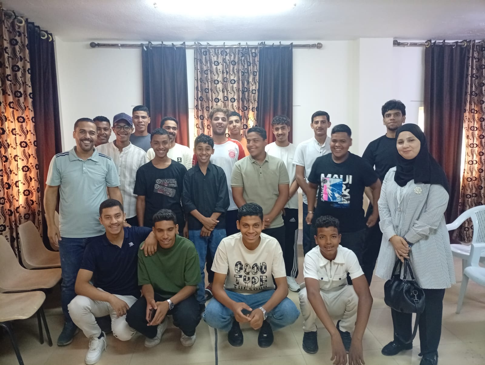 انطلاق برنامج الإرشاد والتدريب المهني في مركز شباب الشيخ حسين