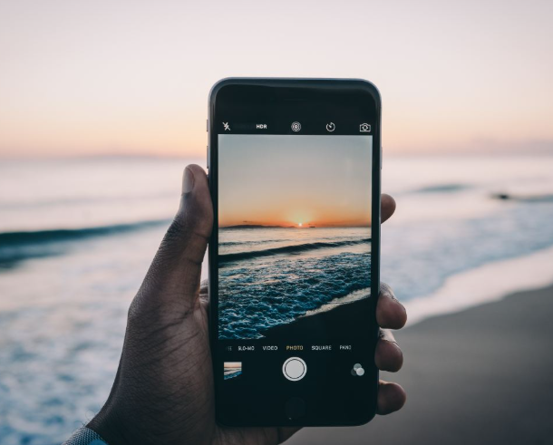 كيفية تعطيل ميزة فتح الكاميرا بالسحب من شاشة قفل آيفون